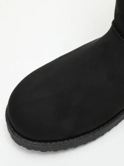Discount La Modeuse Boots fourrées à semelle épaisse Noir