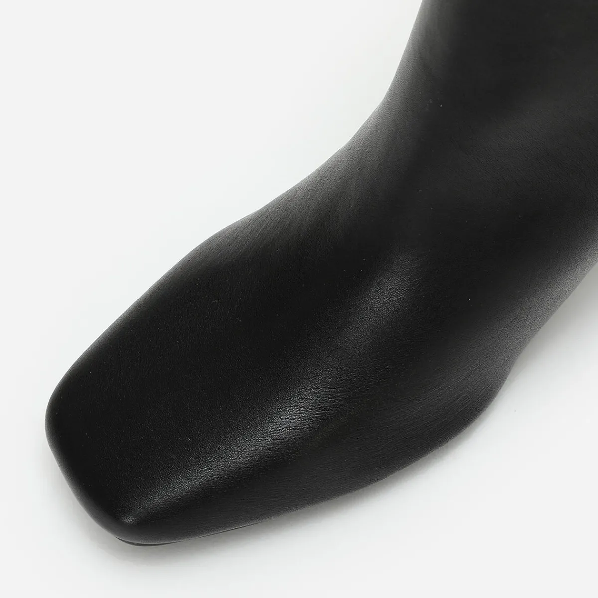 Online La Modeuse Bottines à bout et talon carrés Noir