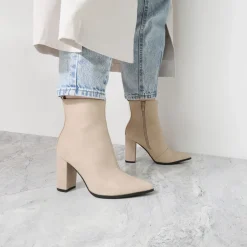Outlet La Modeuse Bottines à talon Beige