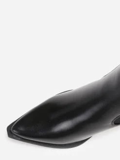 Outlet La Modeuse Bottines chelsea à bout pointu Noir