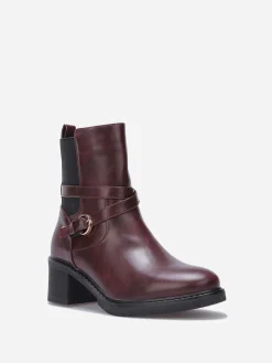 Hot La Modeuse Bottines chelsea à talon et fine bride Rouge