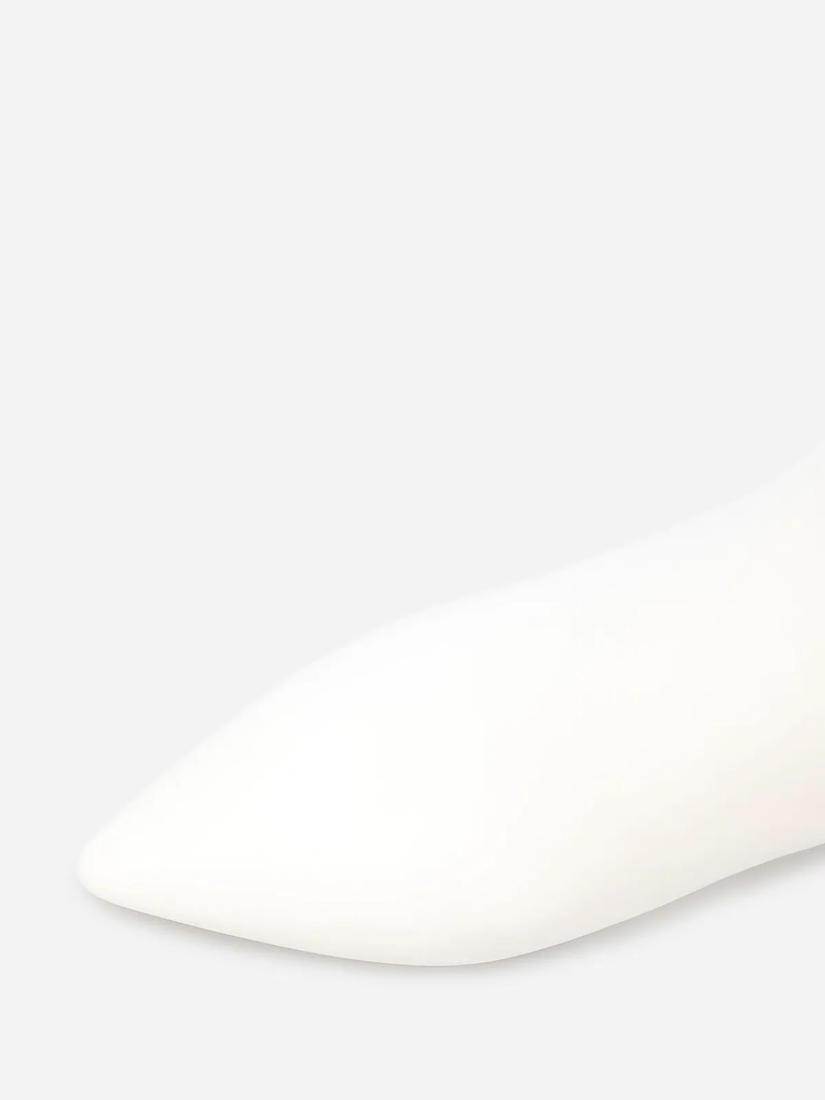 La Modeuse Bottines en simili à petit talon Blanc