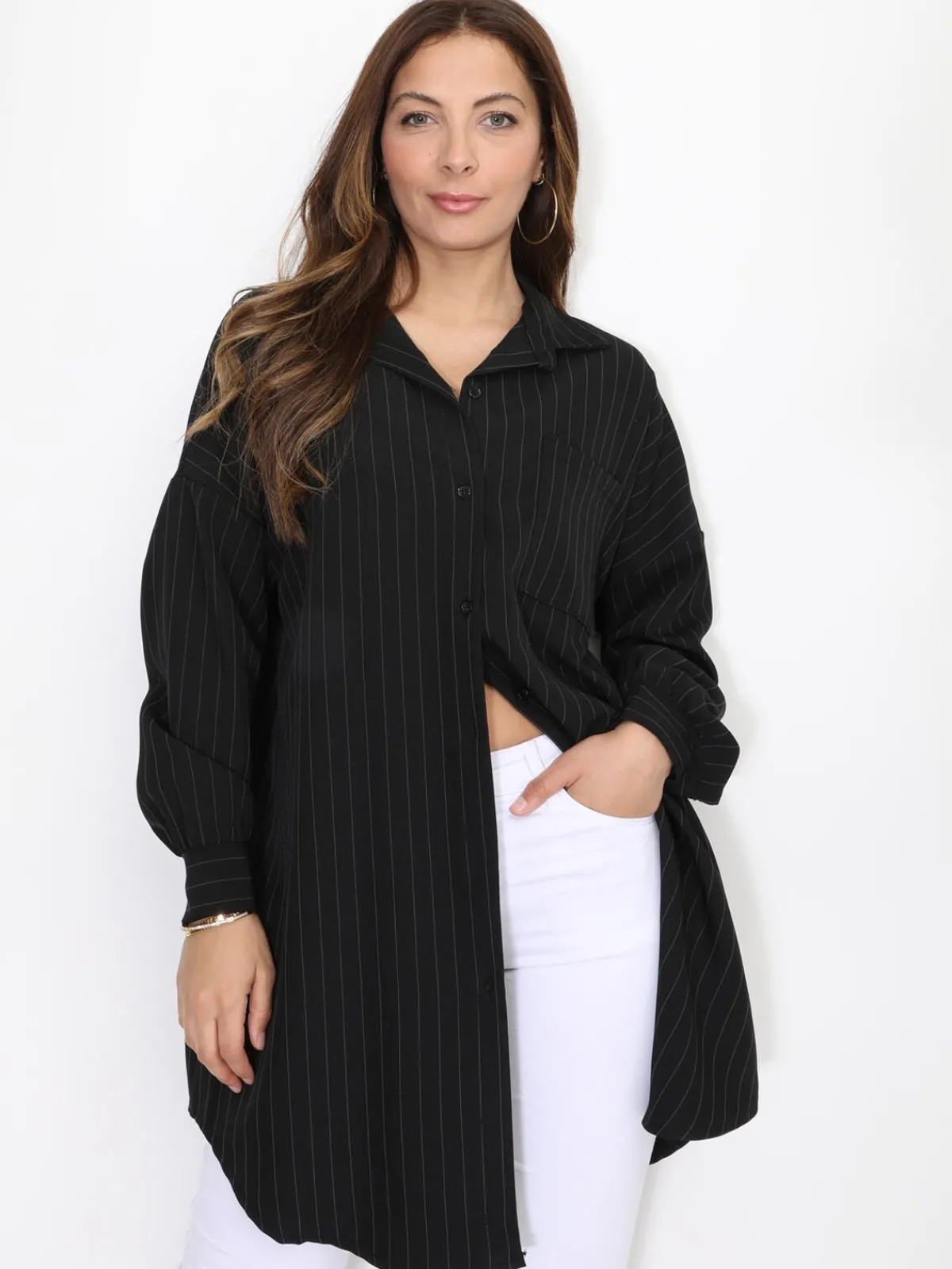 Outlet La Modeuse Chemise ample et longue à rayures Noir