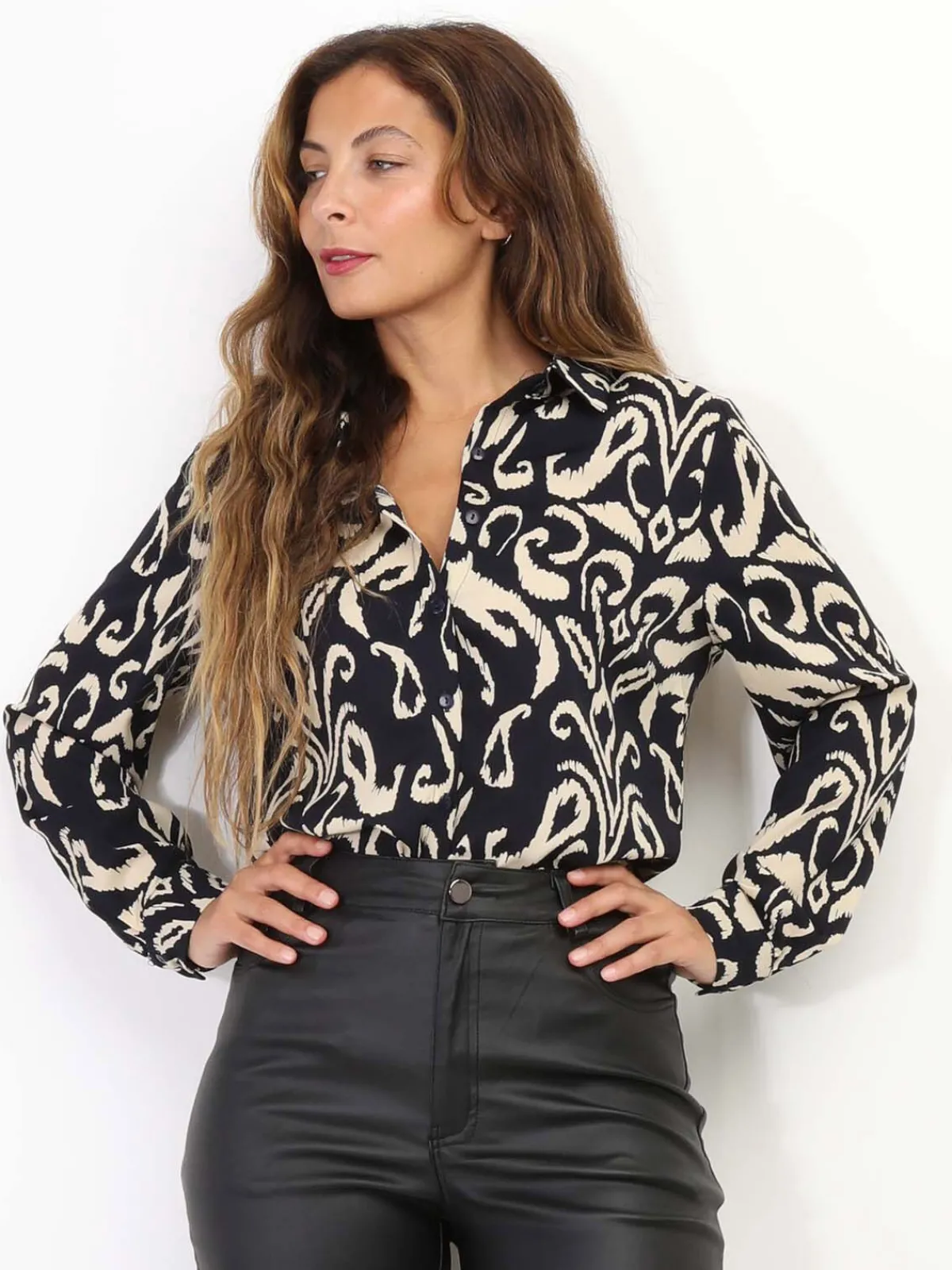 Online La Modeuse Chemise fluide à imprimé baroque BleuMarine
