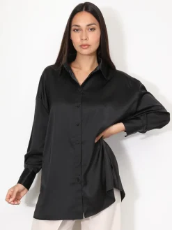 Best La Modeuse Chemise satinée oversize à fentes Noir