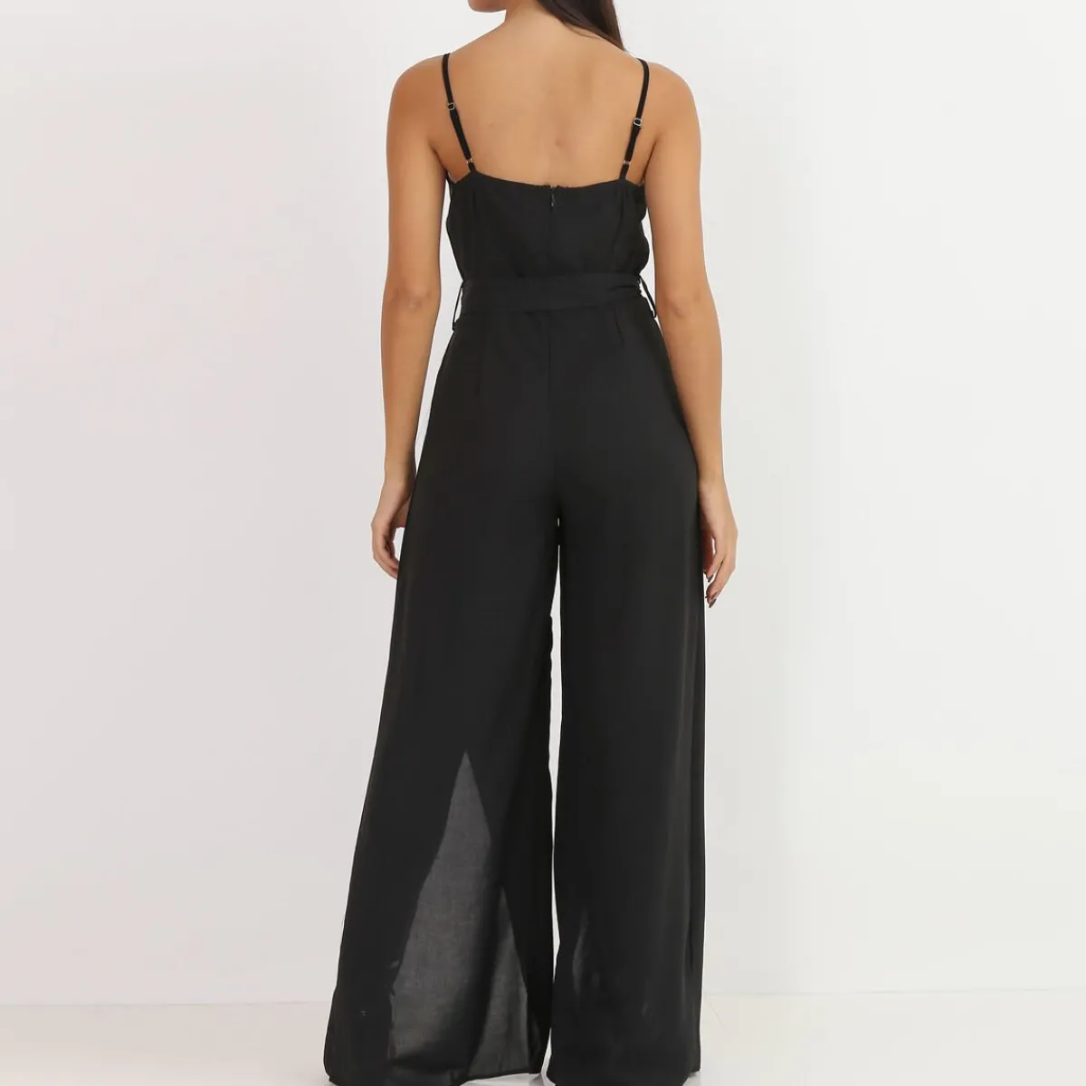 Online La Modeuse Combinaison fluide fendue avec ceinture Noir