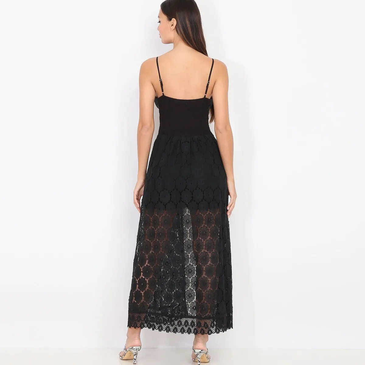 Outlet La Modeuse Combi-short avec jupe longue fendue en dentelle Noir