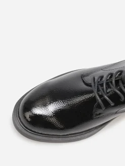 Best La Modeuse Derbies vernis et texturés à lacets Noir