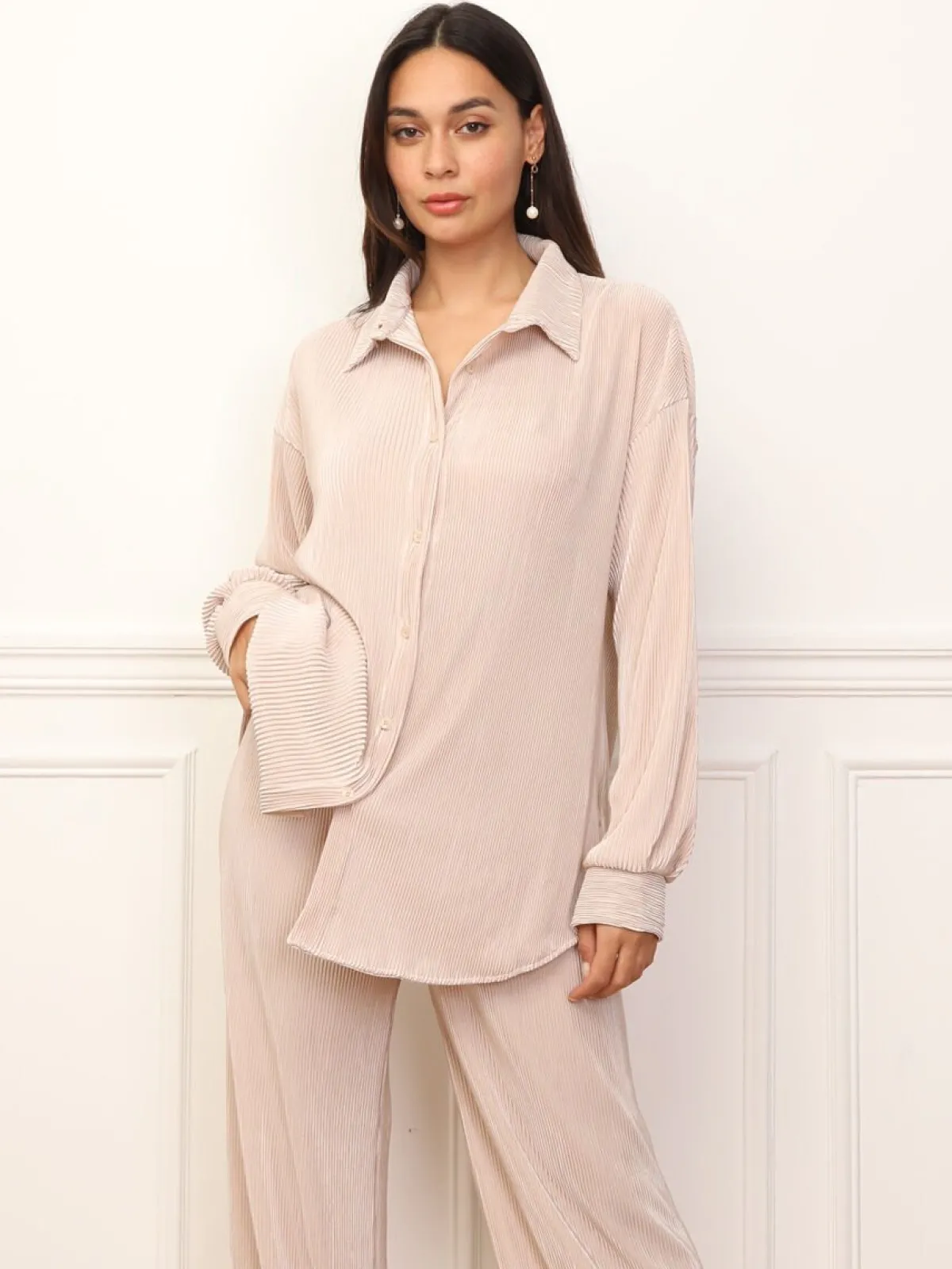 La Modeuse Ensemble chemise pantalon plissés Beige