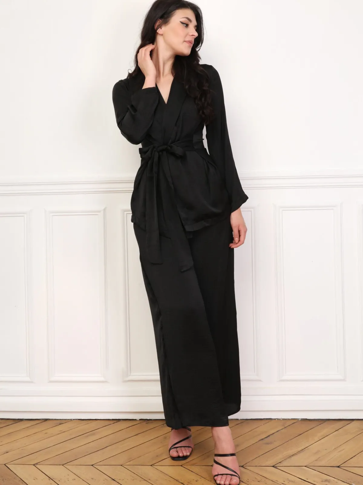 New La Modeuse Ensemble kimono et pantalon texturés Noir