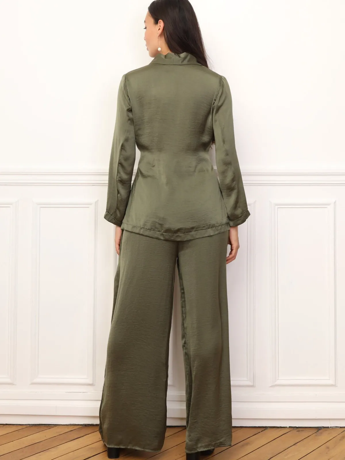 La Modeuse Ensemble kimono et pantalon texturés Kaki