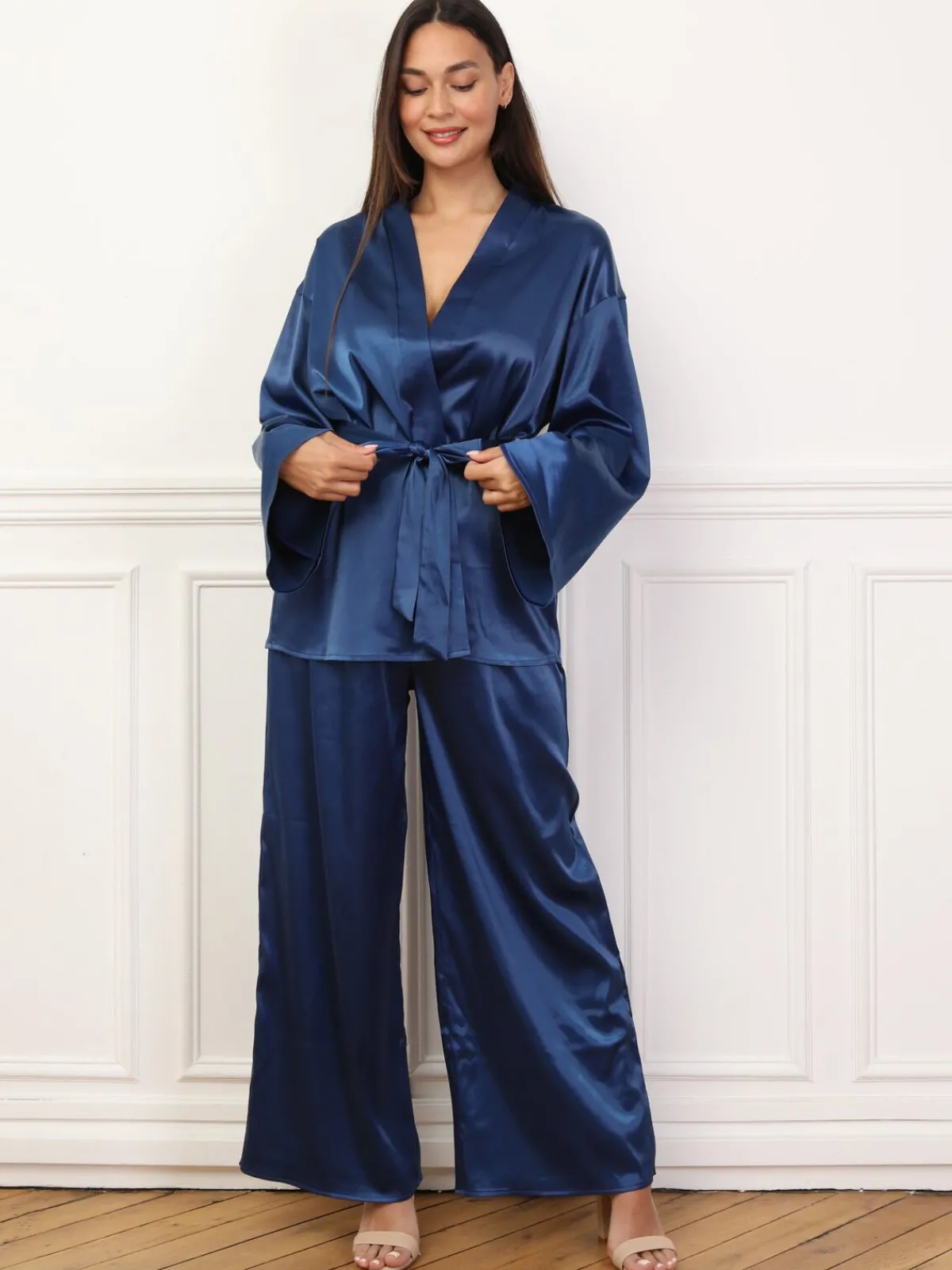 Clearance La Modeuse Ensemble pantalon et kimono satinés BleuMarine
