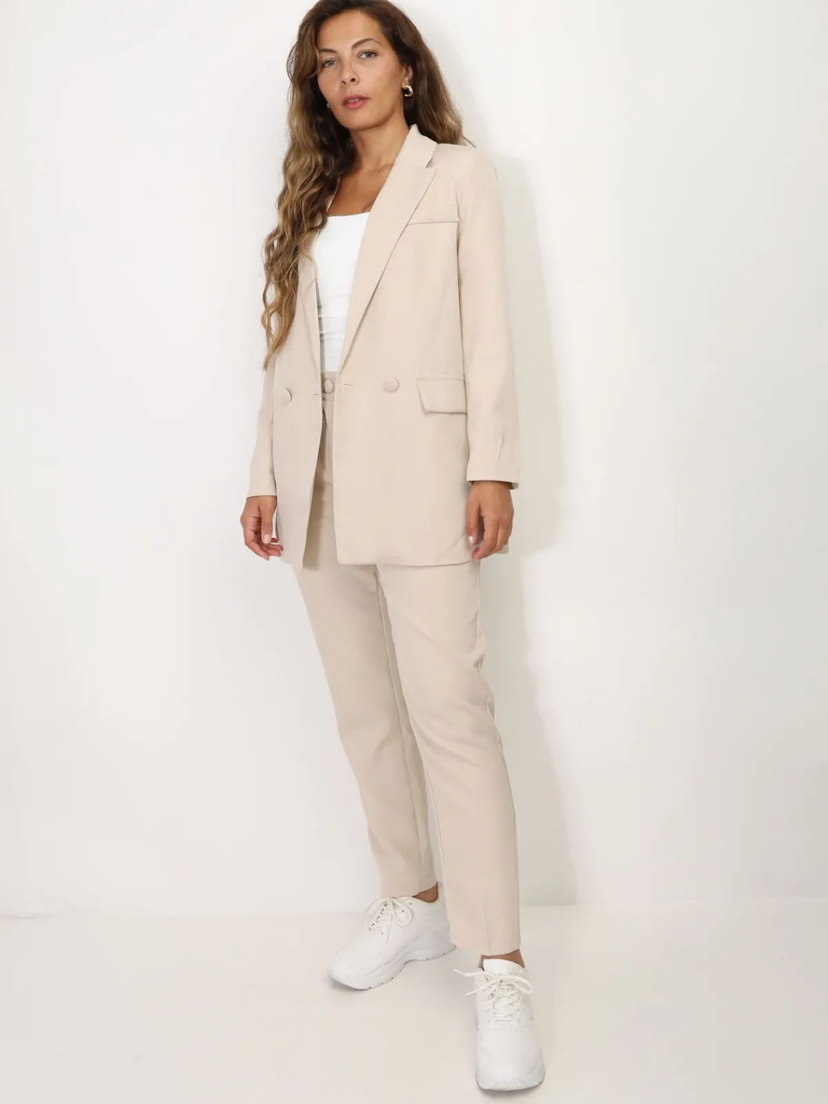 New La Modeuse Ensemble tailleur droit Beige