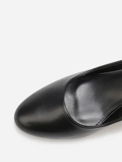 Outlet La Modeuse Escarpins classiques à talon fin Noir