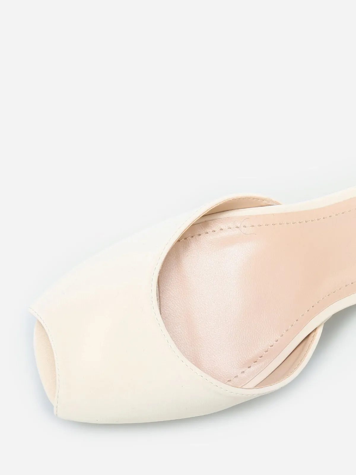 New La Modeuse Escarpins peep toes à plateforme Beige