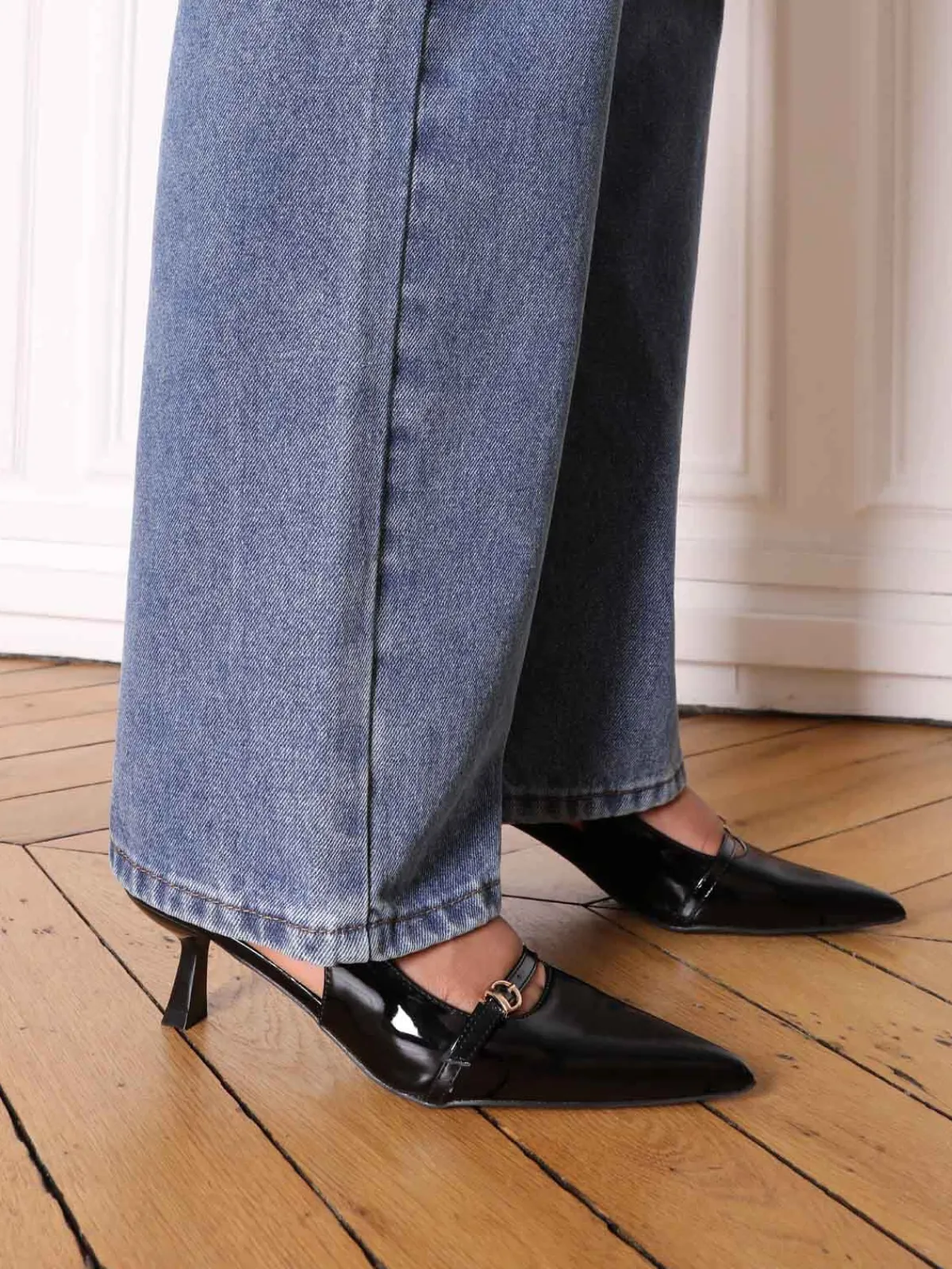New La Modeuse Escarpins slingback à petit talon Noir
