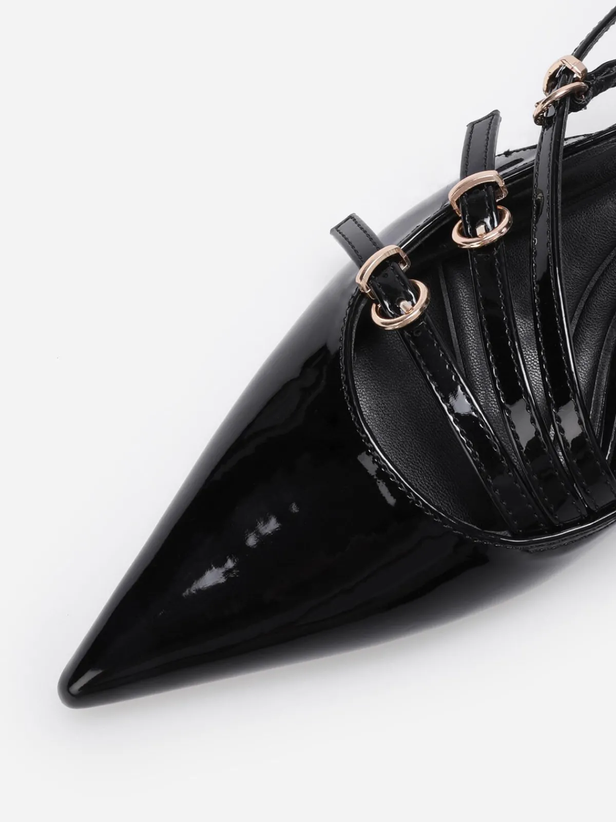 New La Modeuse Escarpins slingback vernis avec brides Noir