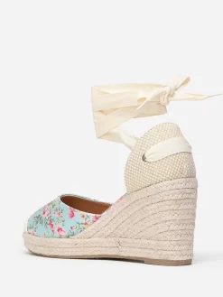 Sale La Modeuse Espadrilles compensées à fleurs Vert