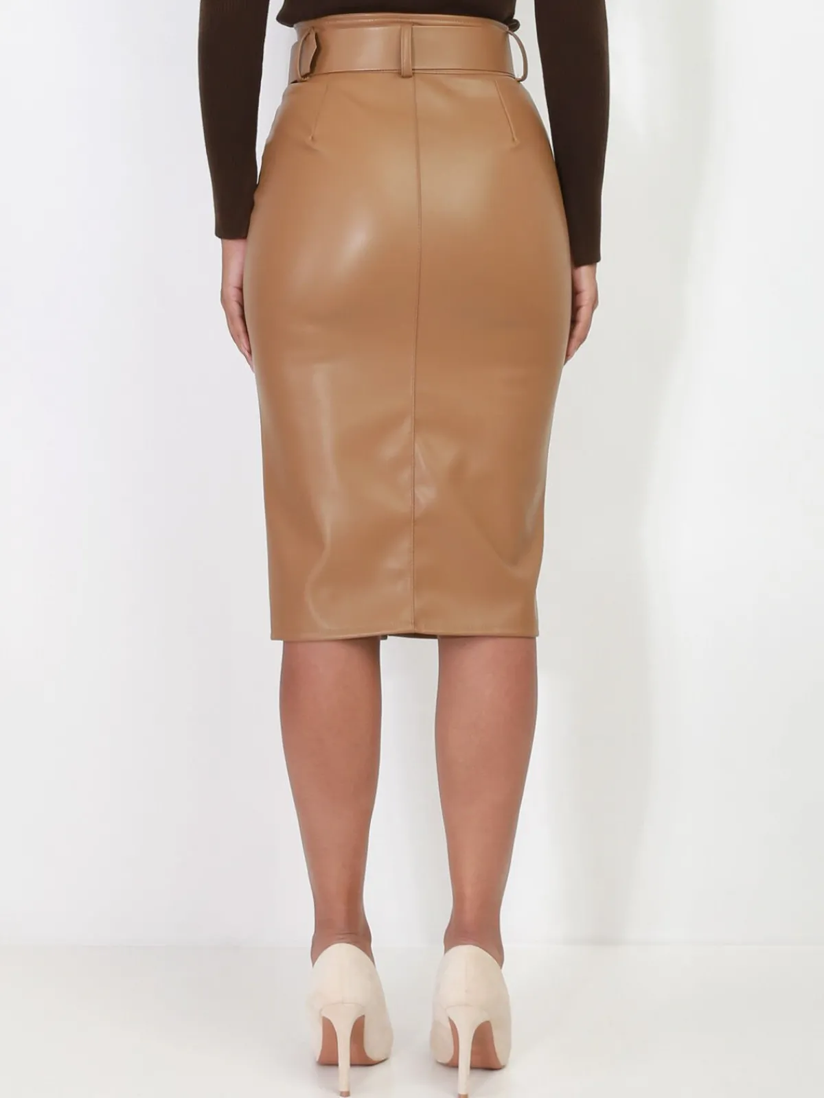 Outlet La Modeuse Jupe crayon ceinturée et boutonnée Camel