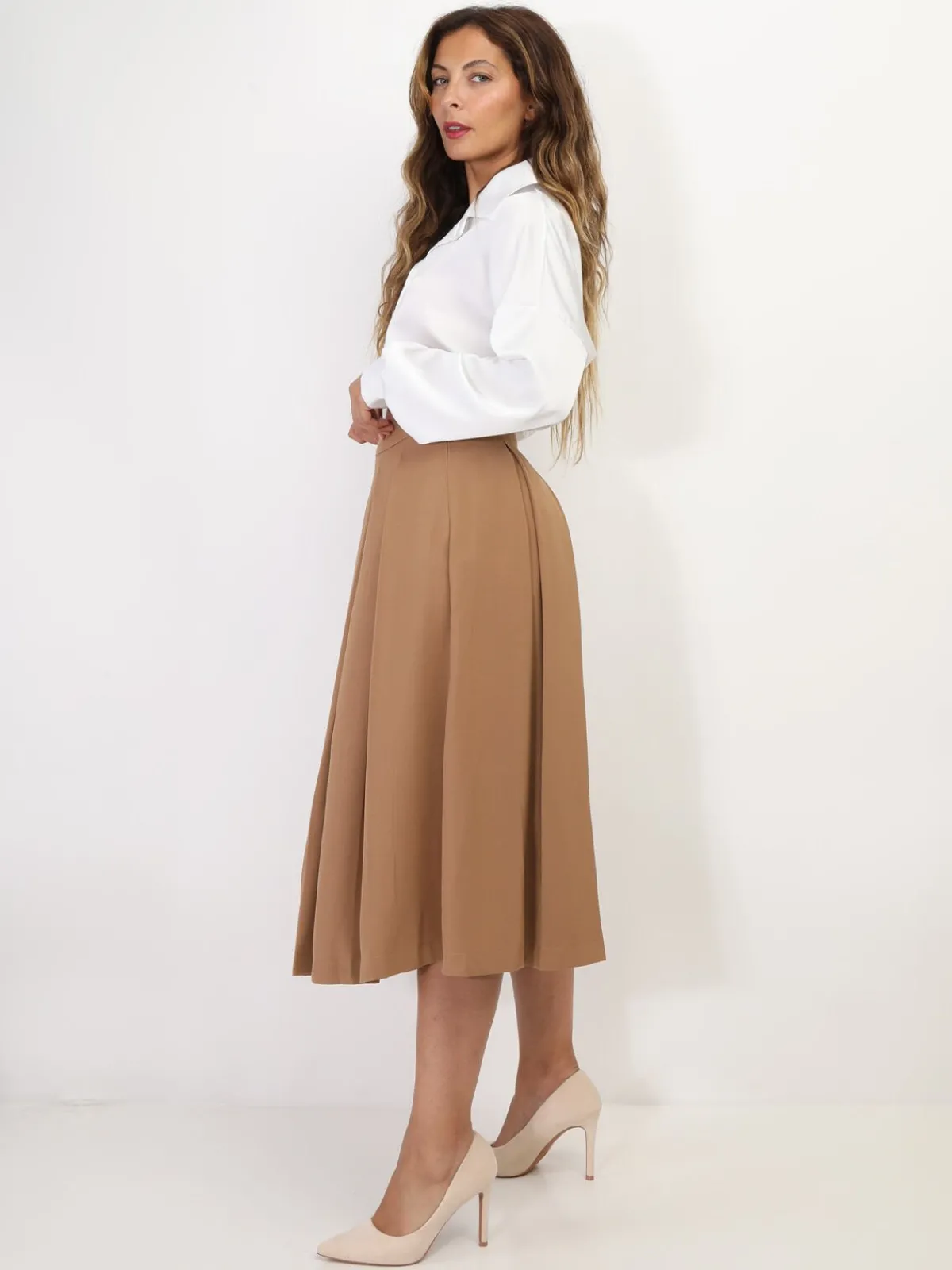 Online La Modeuse Jupe mi-longue évasée et plissée Camel