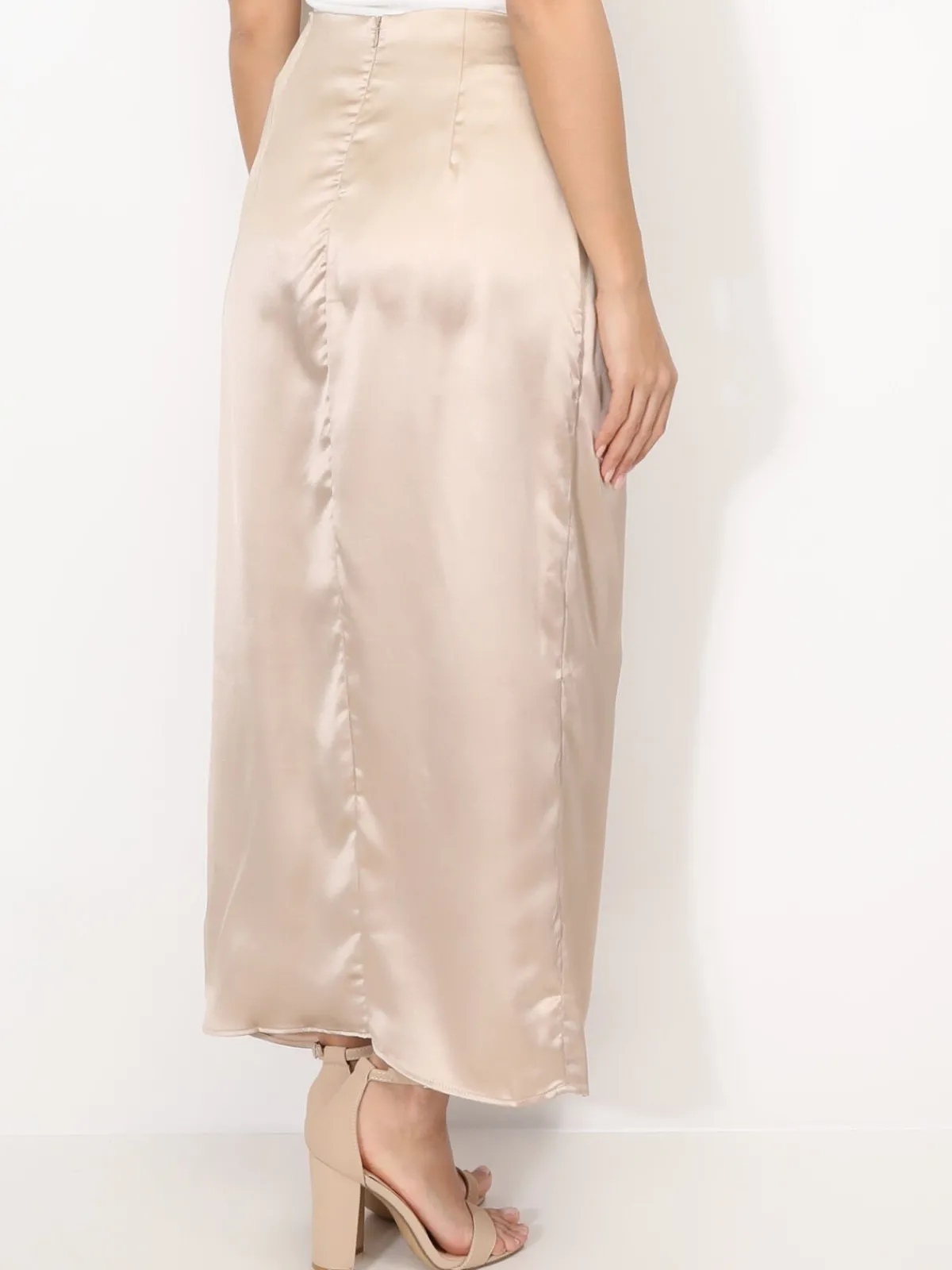 Best La Modeuse Jupe satinée style portefeuille Beige