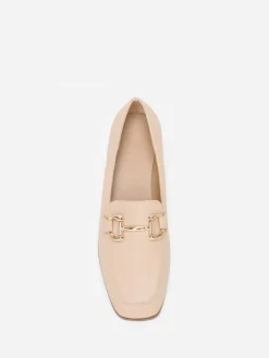 Hot La Modeuse Mocassins à bout carré et anneaux Beige
