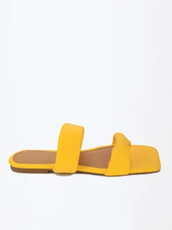 La Modeuse Mules à double brides Jaune