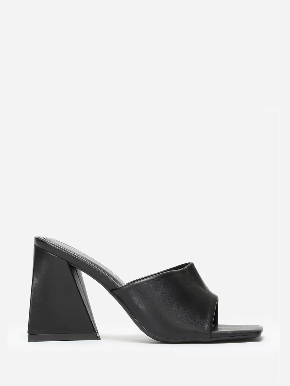 Discount La Modeuse Mules à talon en triangle et bout carré Noir
