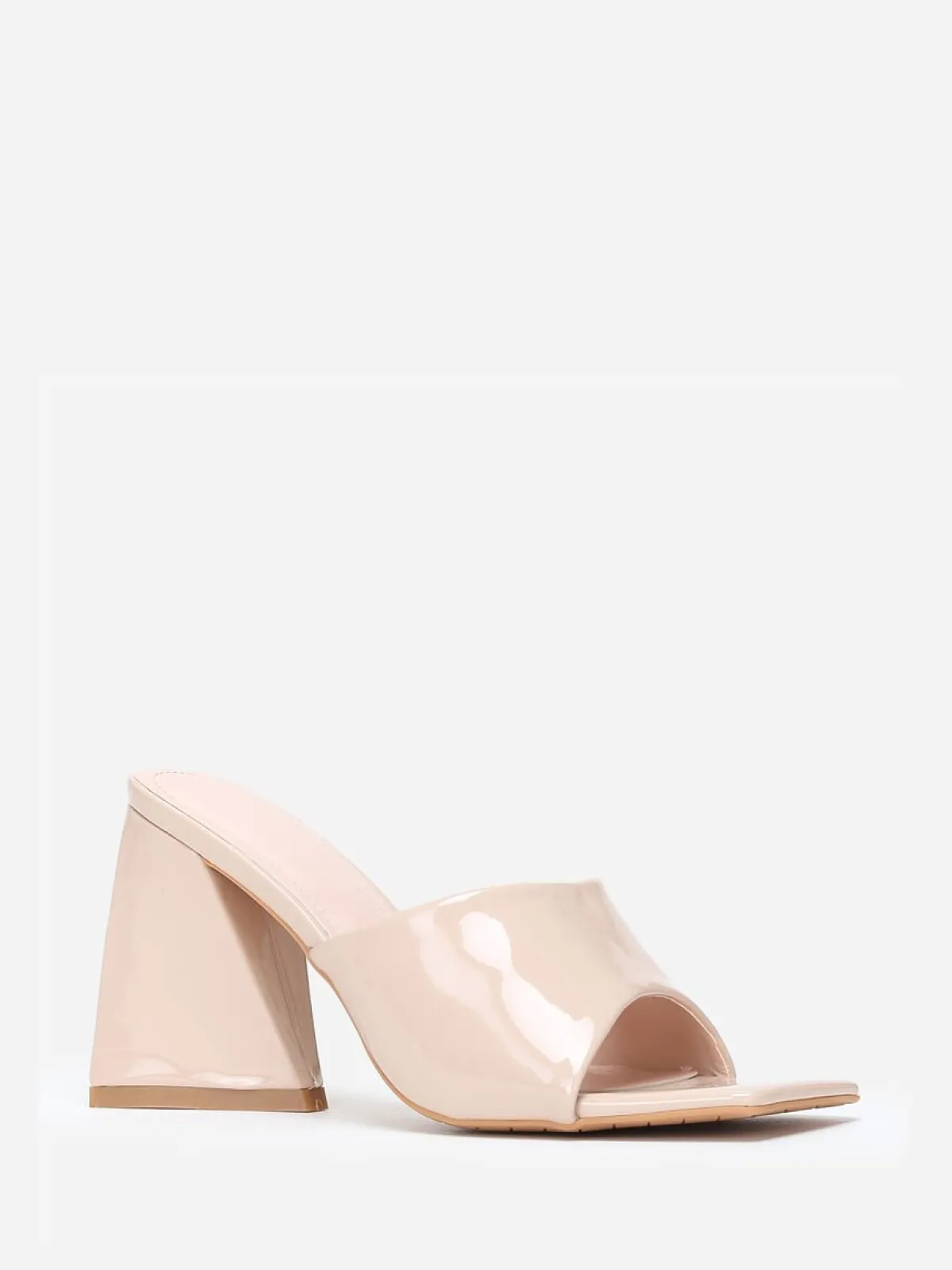 New La Modeuse Mules vernies à talon en triangle Beige
