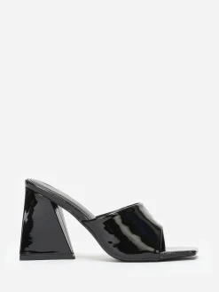 Hot La Modeuse Mules vernies  à talon en triangle Noir