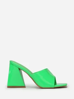 Hot La Modeuse Mules vernies  fluo à talon en triangle Vert