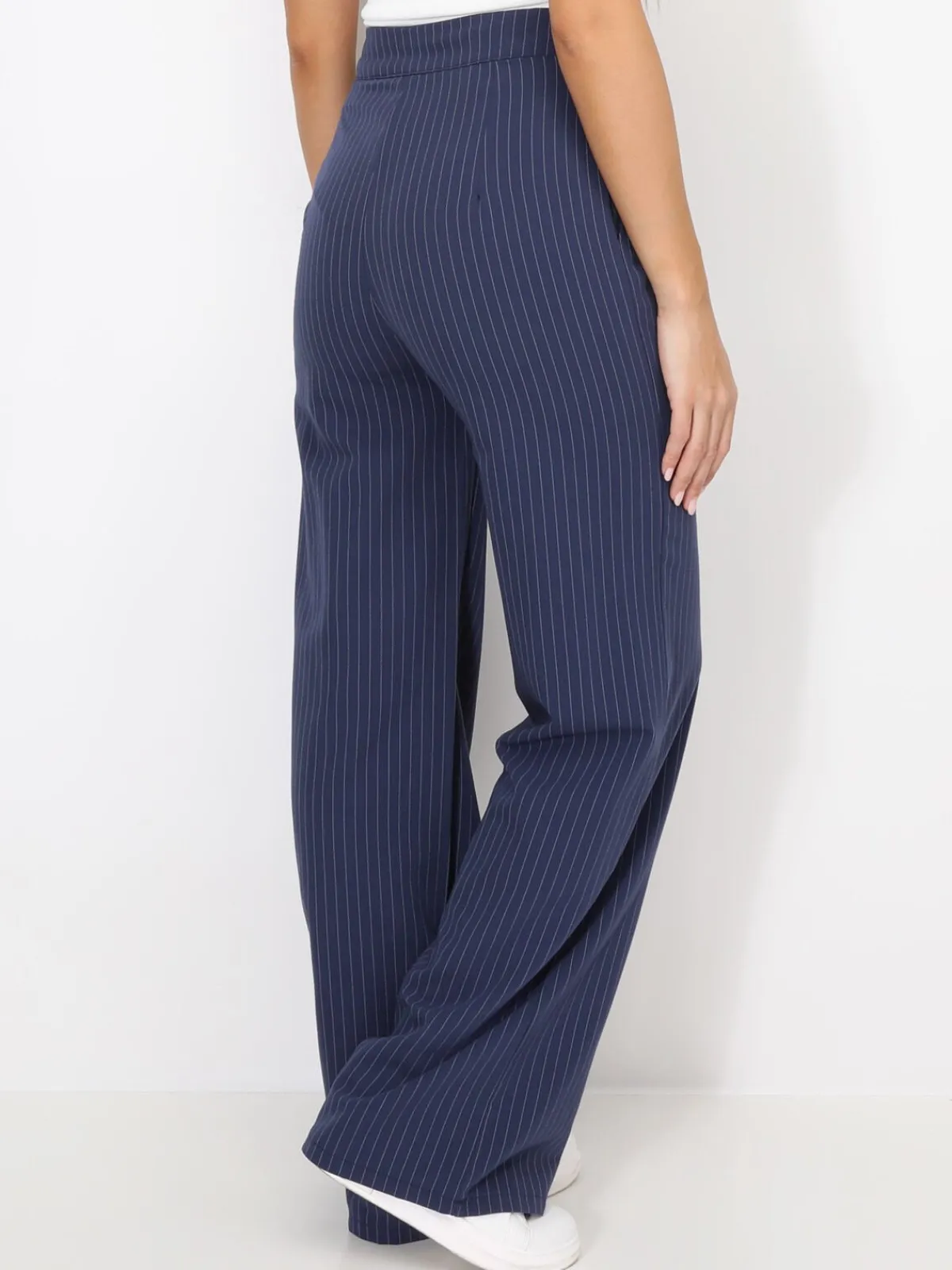 Online La Modeuse Pantalon de costume à rayures Bleu