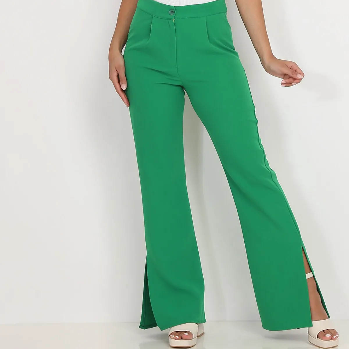 Discount La Modeuse Pantalon flare à fentes Vert