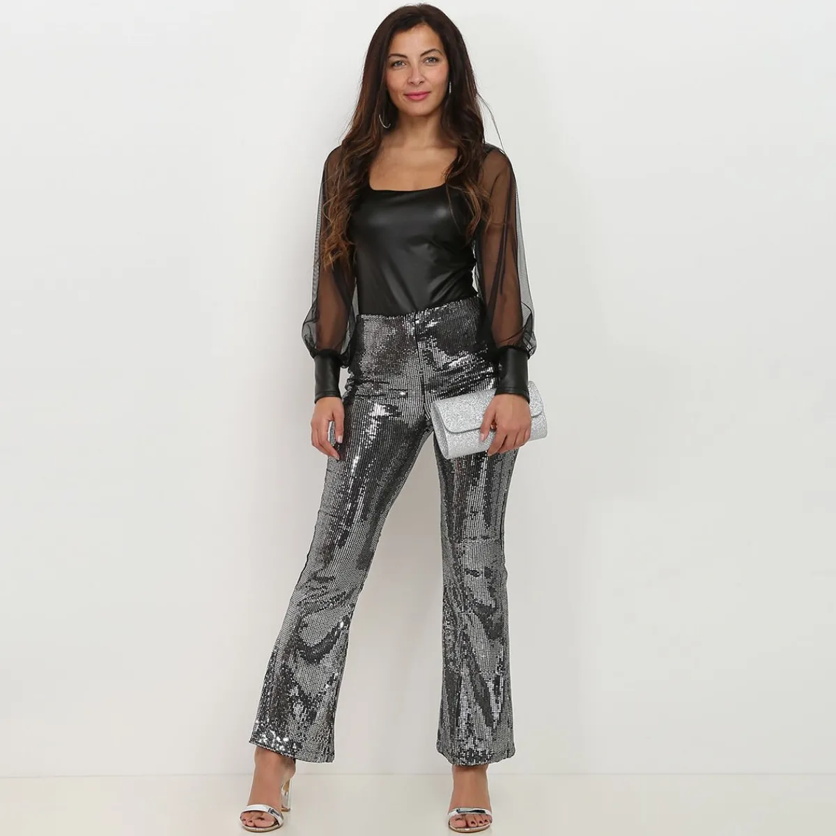 Best La Modeuse Pantalon flare à sequins Argenté