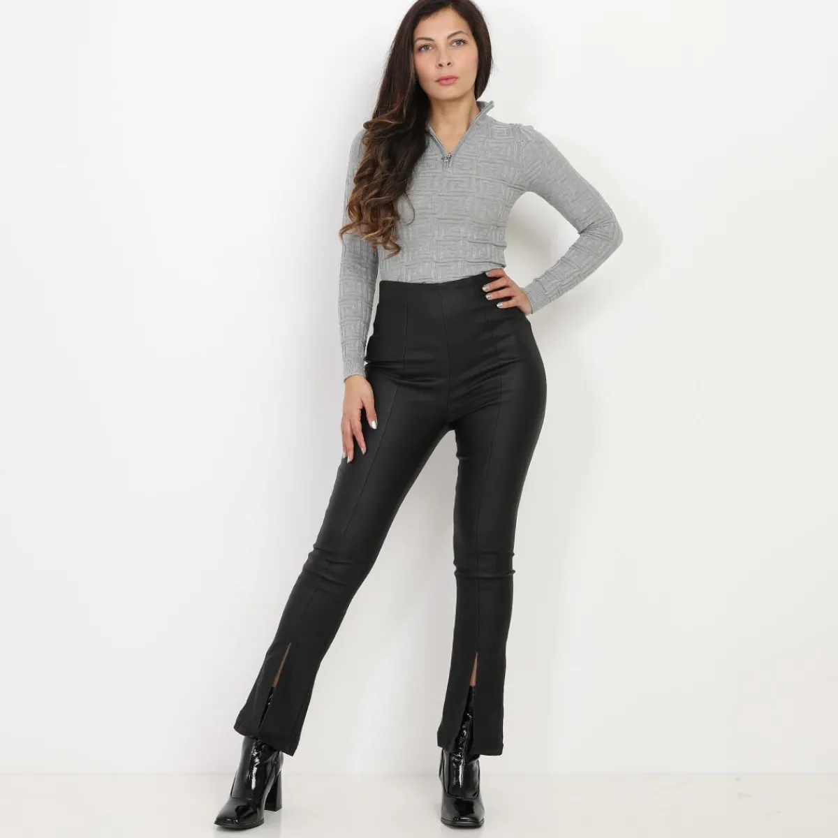 Sale La Modeuse Pantalon taille haute enduit à fentes Noir
