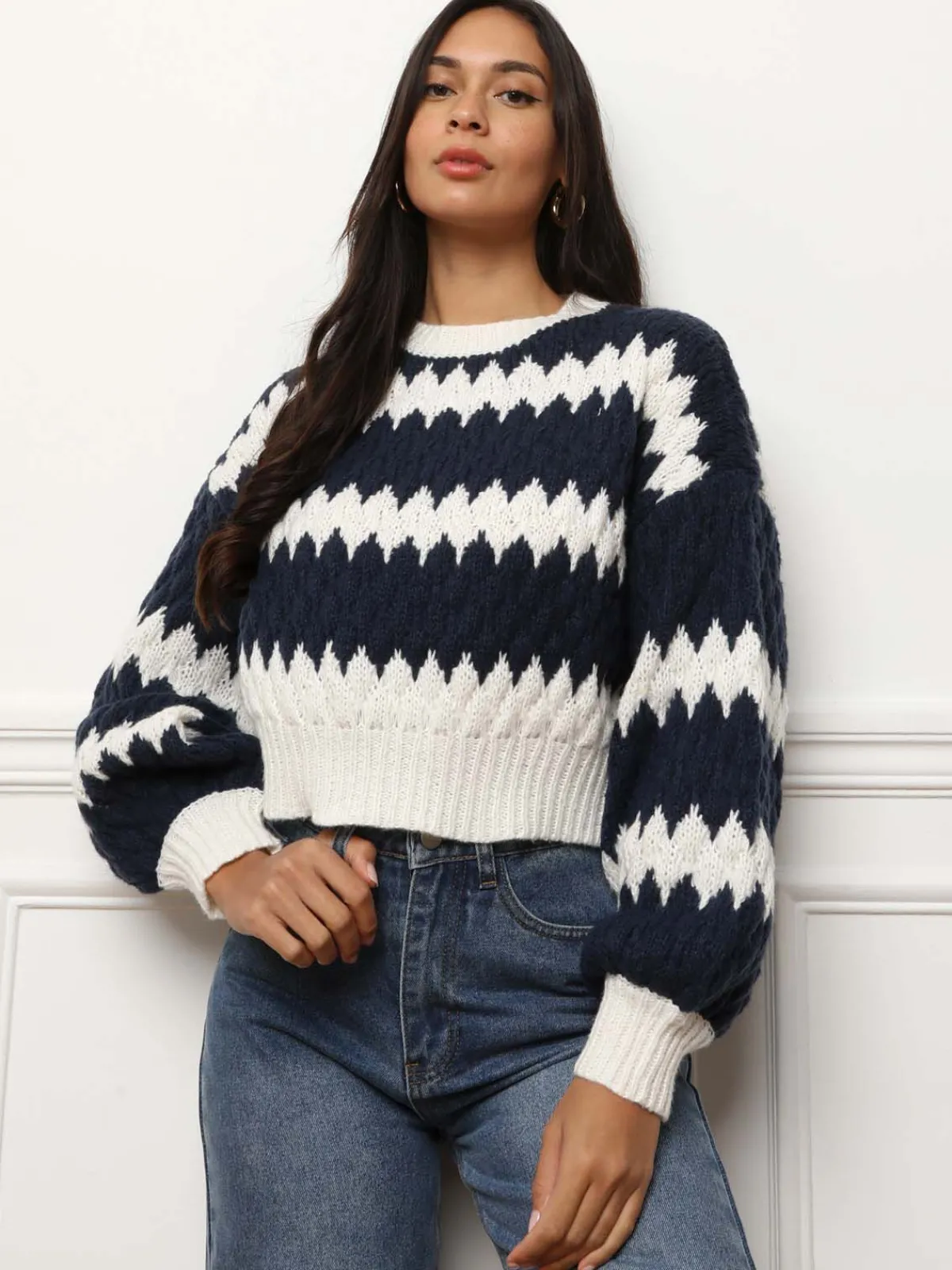 Best La Modeuse Pull court à imprimé graphique BleuMarine