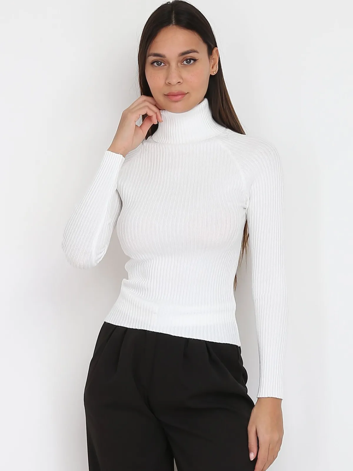 Hot La Modeuse Pull en maille côtelée à col roulé Blanc
