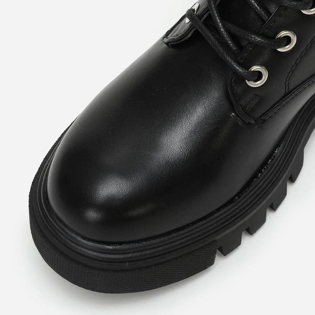Sale La Modeuse Rangers à bride bijoux Noir