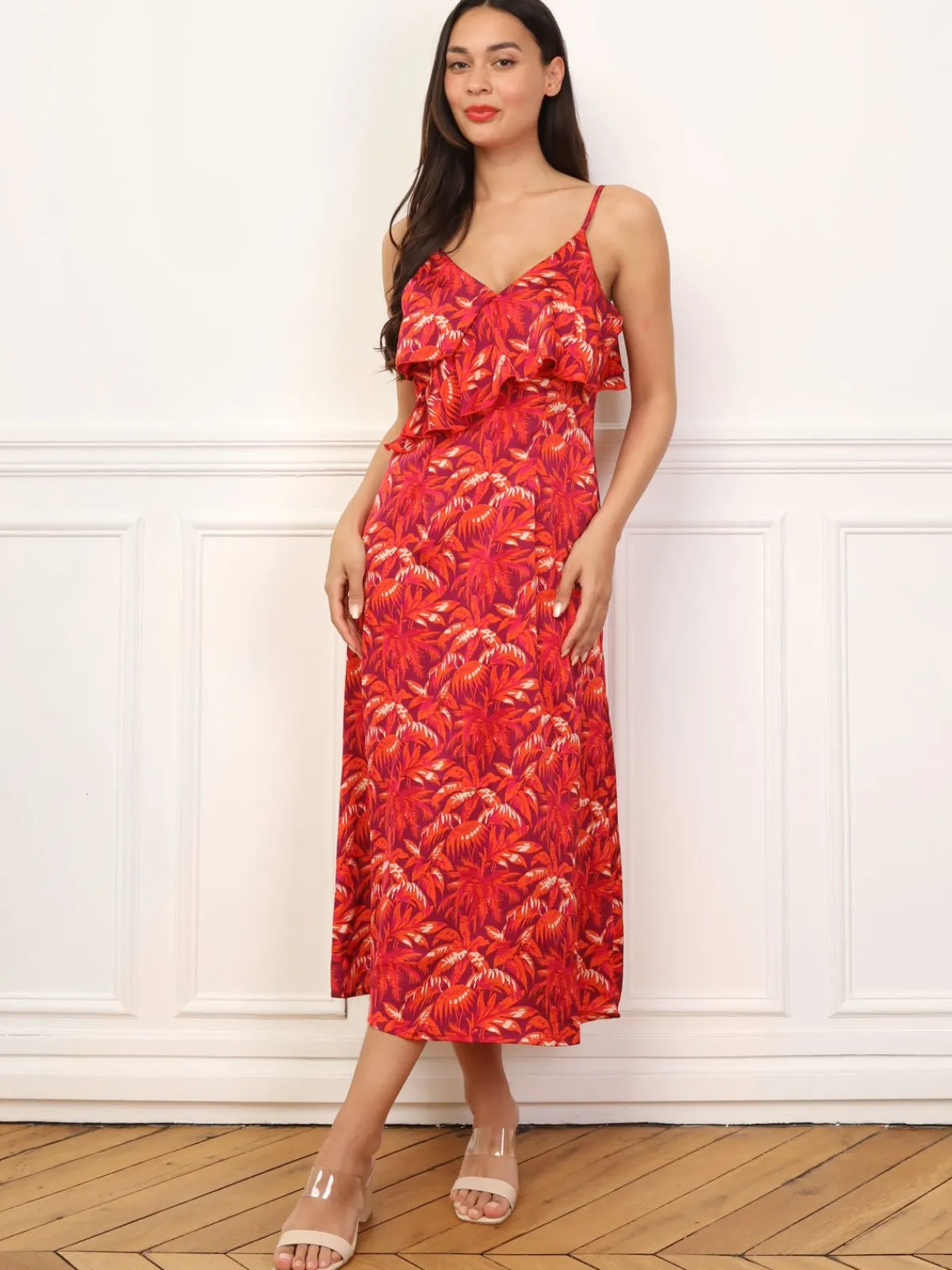 New La Modeuse Robe à motif palmiers et volants Rouge