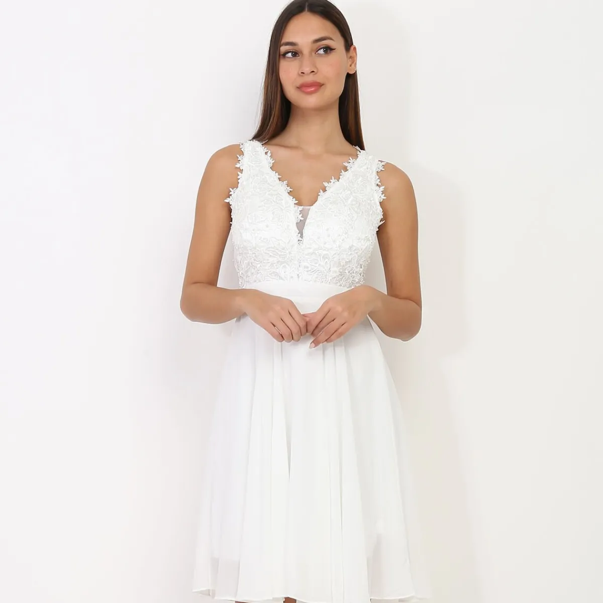 Discount La Modeuse Robe brodée à perles grandes tailles Blanc