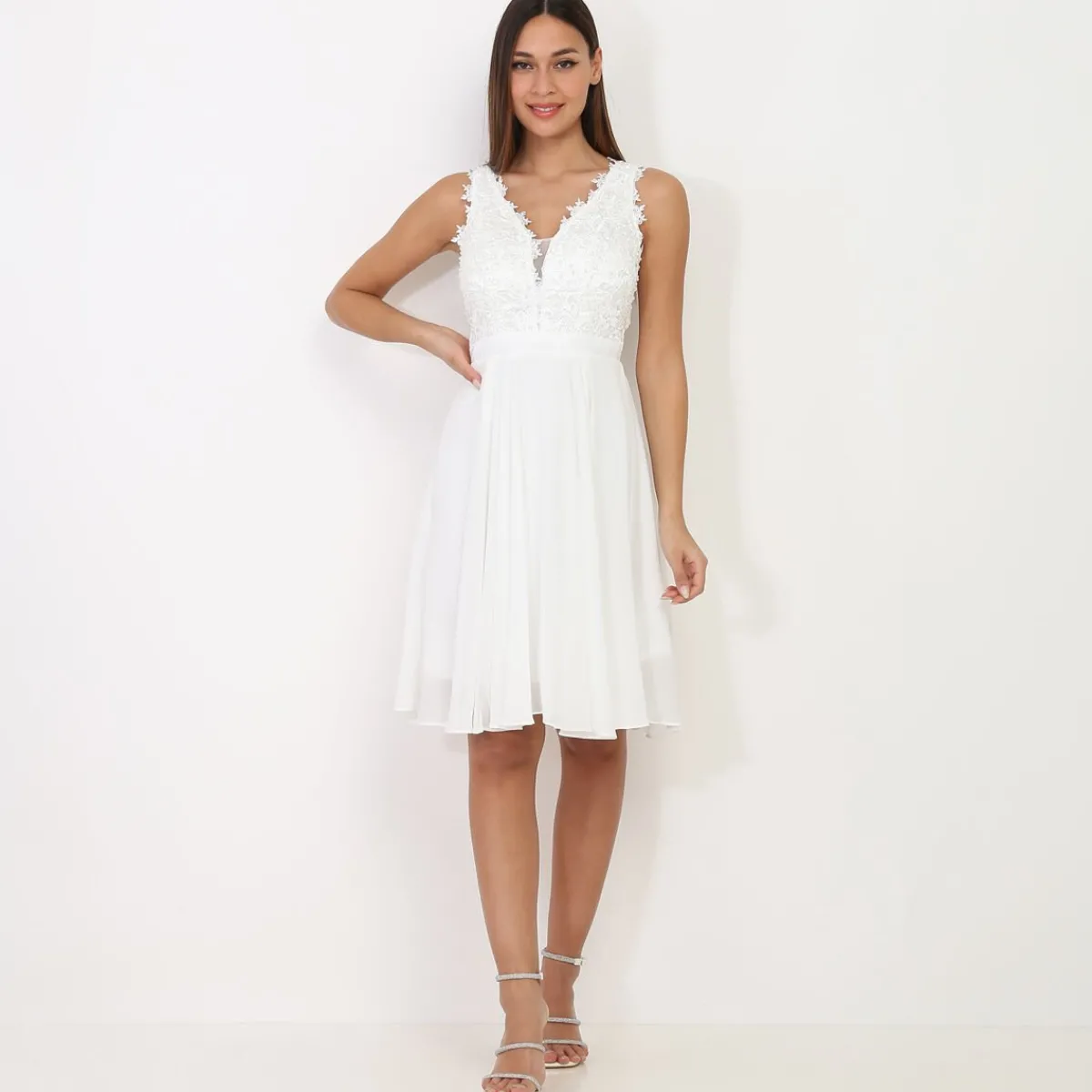 Discount La Modeuse Robe brodée à perles grandes tailles Blanc