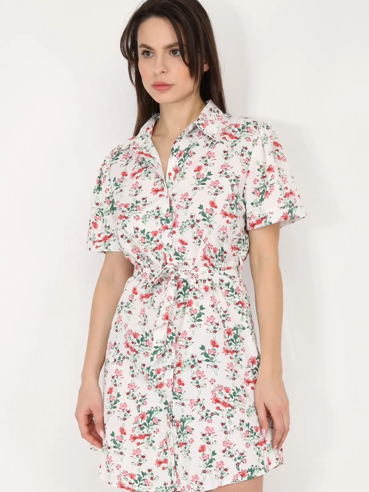 Outlet La Modeuse Robe chemise à fleurs ceinturée Blanc