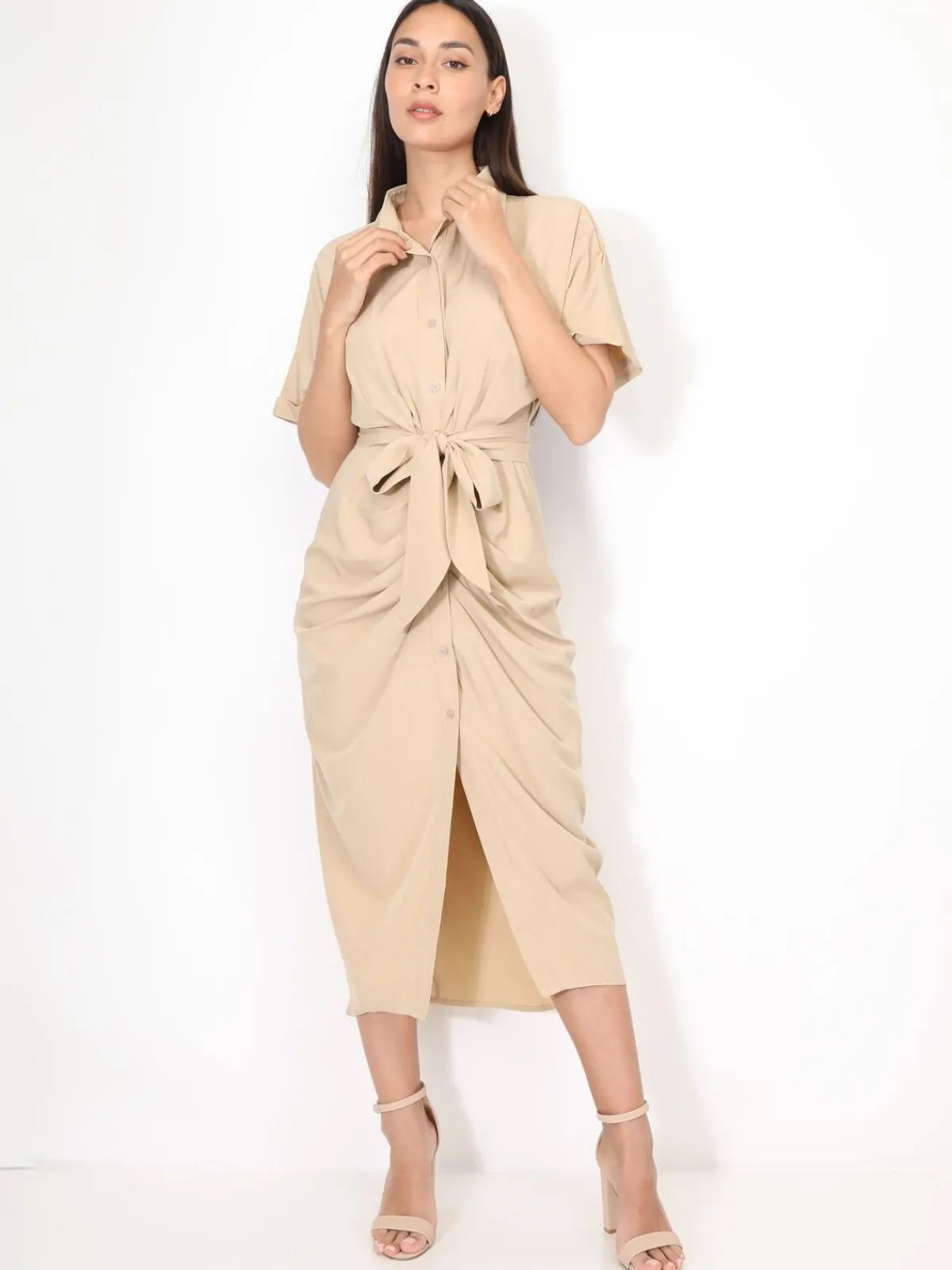 Outlet La Modeuse Robe chemise à manches kimono Beige