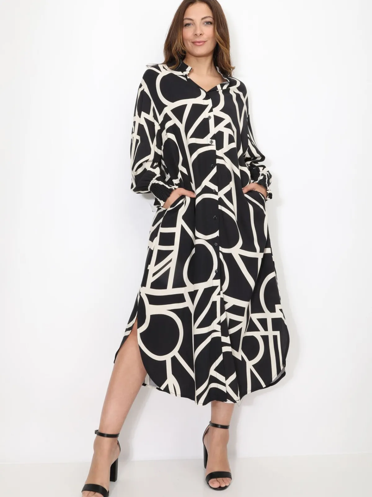 Outlet La Modeuse Robe chemise à motif géométrique Noir