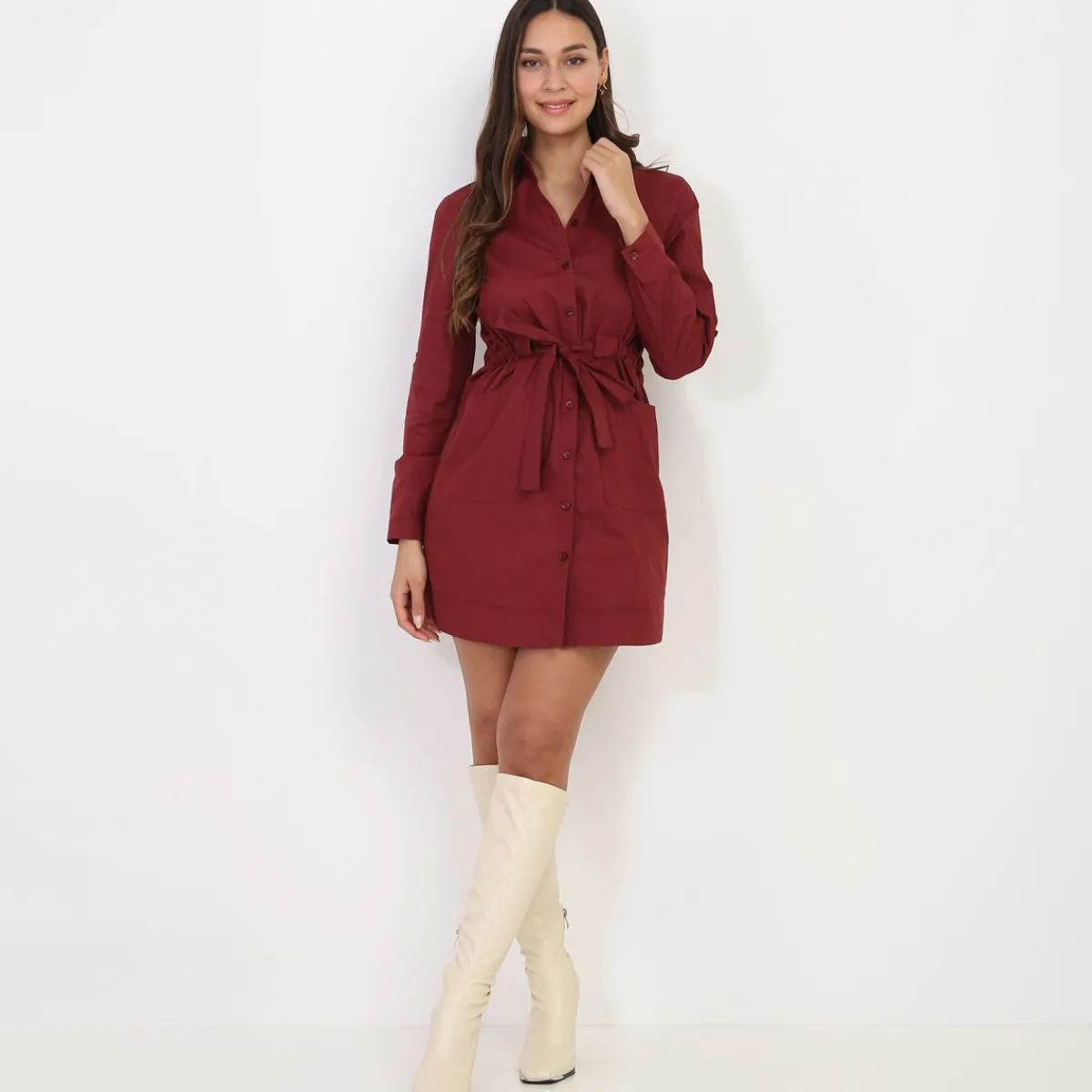 La Modeuse Robe chemise avec ceinture Bordeaux