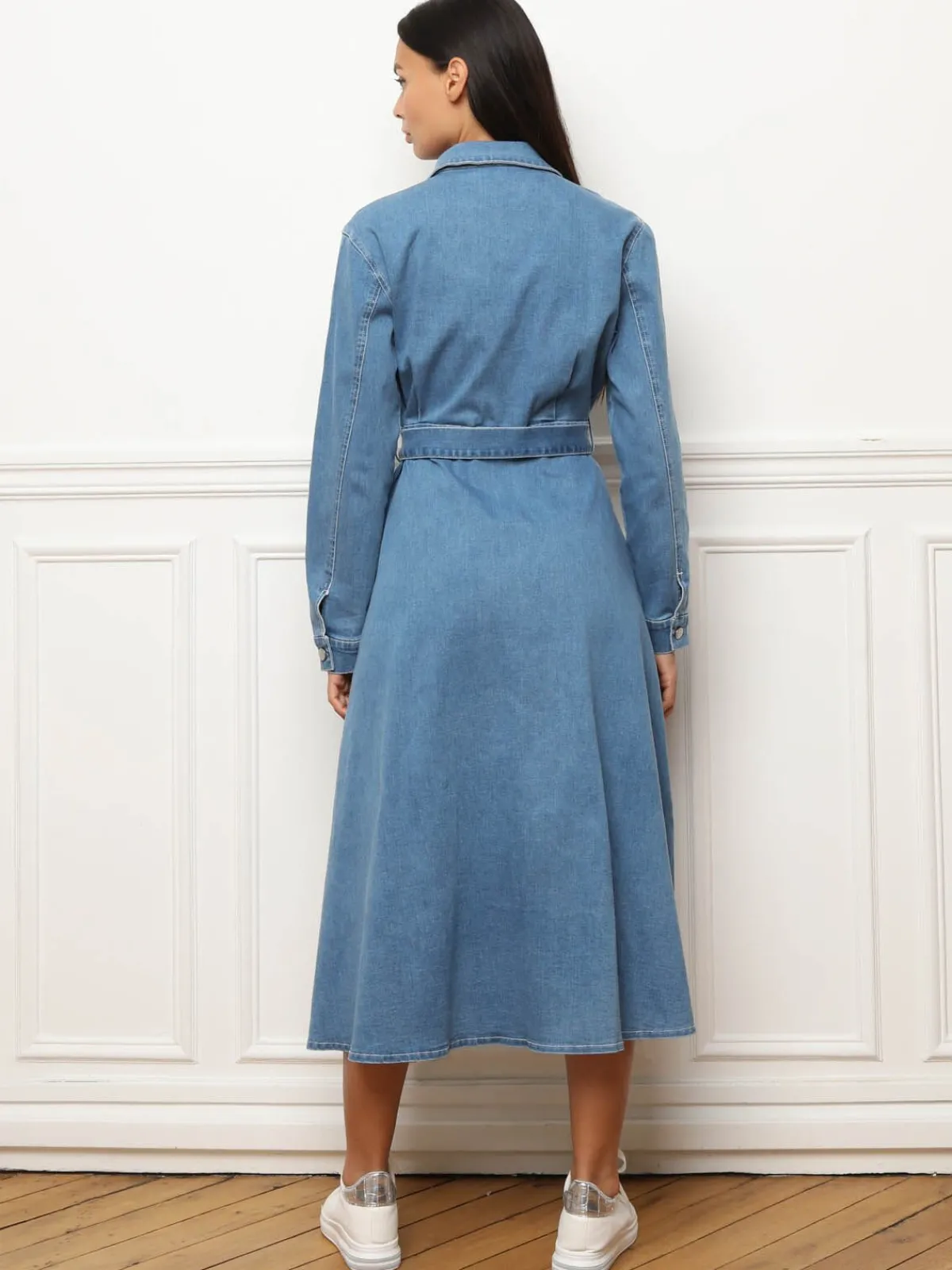 Best La Modeuse Robe chemise en denim à nouer Bleu
