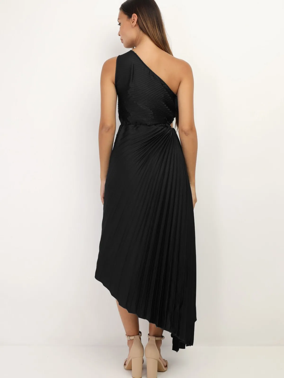 La Modeuse Robe cut-out et asymétrique plissée Noir