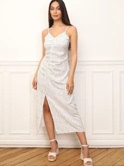 New La Modeuse Robe froncée et fendue à pois Blanc