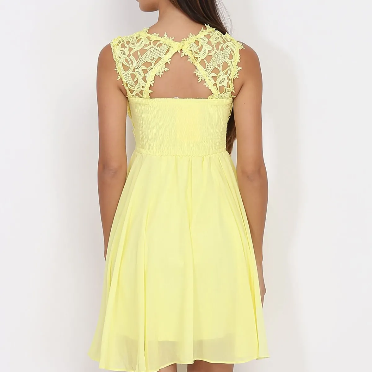 New La Modeuse Robe avec dentelle Jaune