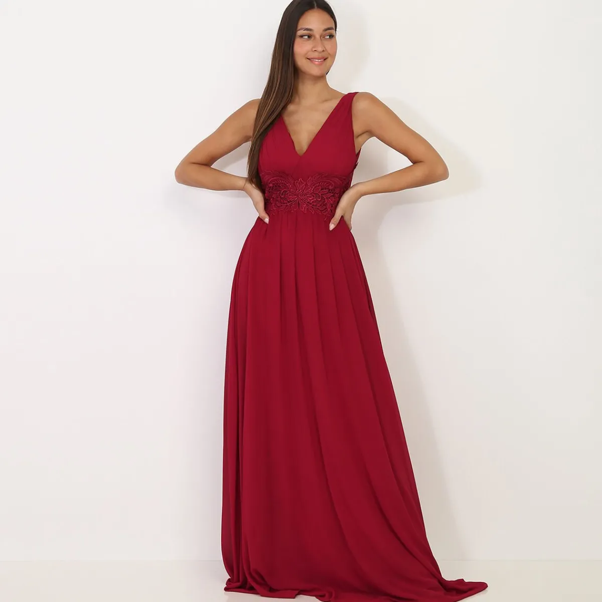 Online La Modeuse Robe longue à buste drapé et dentelle Rougefoncé